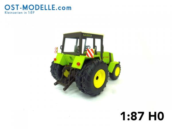 Traktor Fortschritt ZT 325 gruen neu